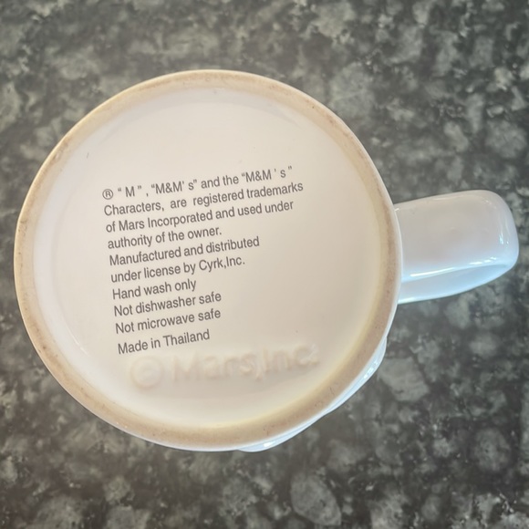 Vintage M&M embossed 3-D 16 oz Mug - Picture 6 of 6